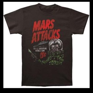Mars attacks graphic tee